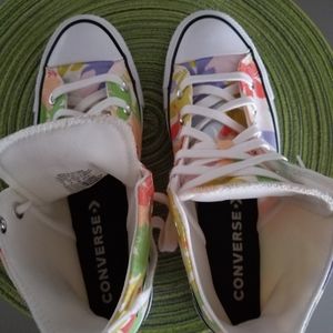 Women's Converse, size 8